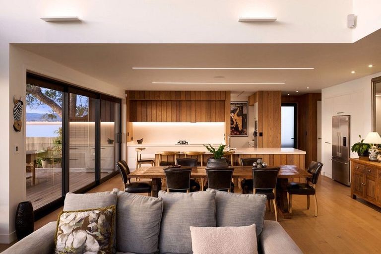 Photo of property in 1 Fourth Avenue, Tauranga, 3110