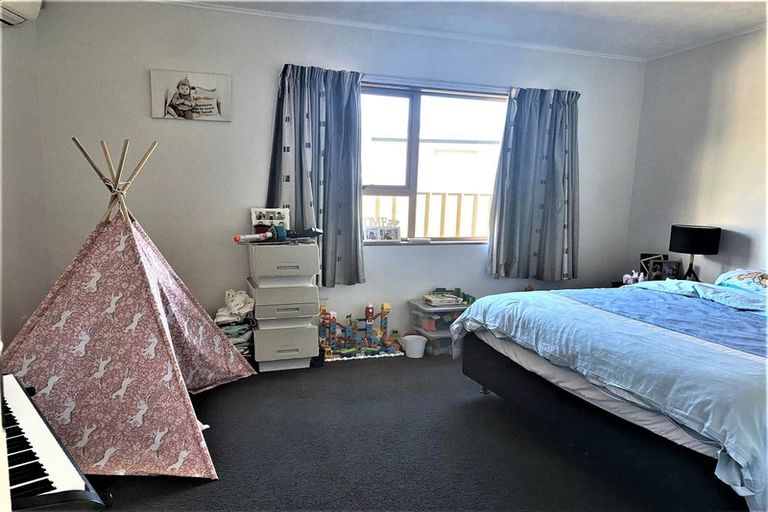Photo of property in 50 Walton Road, Paraparaumu Beach, Paraparaumu, 5032