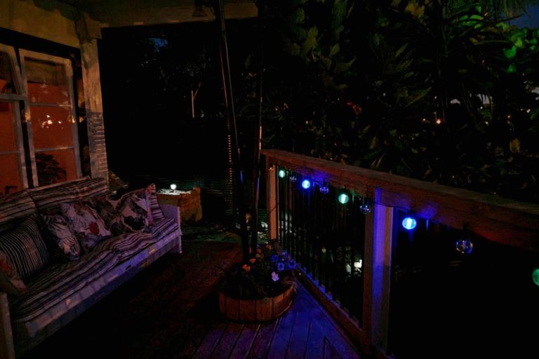 Photo of property in 74 Mana Esplanade, Paremata, Porirua, 5026