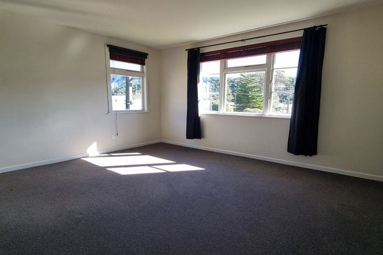 Photo of property in 14 Lincoln Street, Picton, 7220