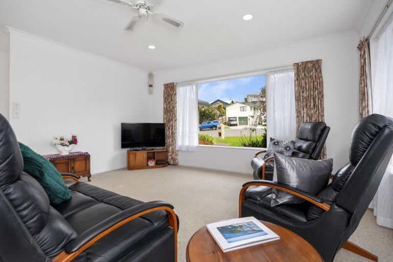 Photo of property in 18 Mamaku Rise, Welcome Bay, Tauranga, 3112