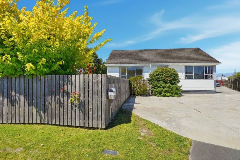 Photo of property in 7 Homer Place, Upper Riccarton, Christchurch, 8041