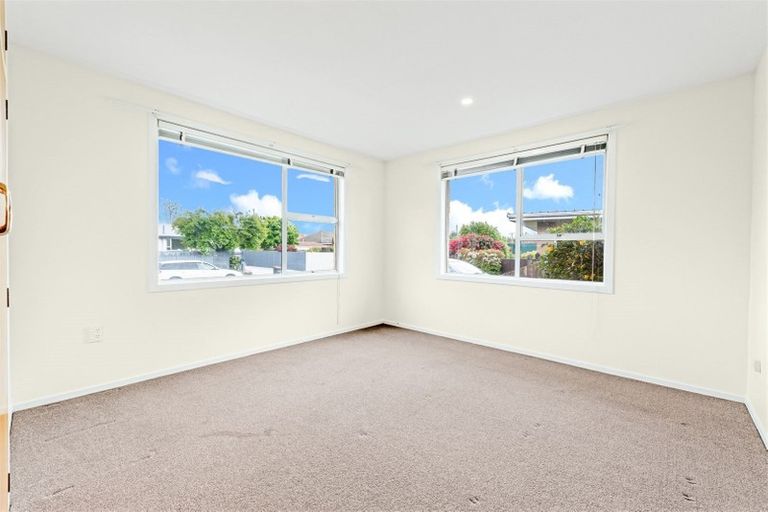 Photo of property in 1/5 Archdall Place, Avonhead, Christchurch, 8042