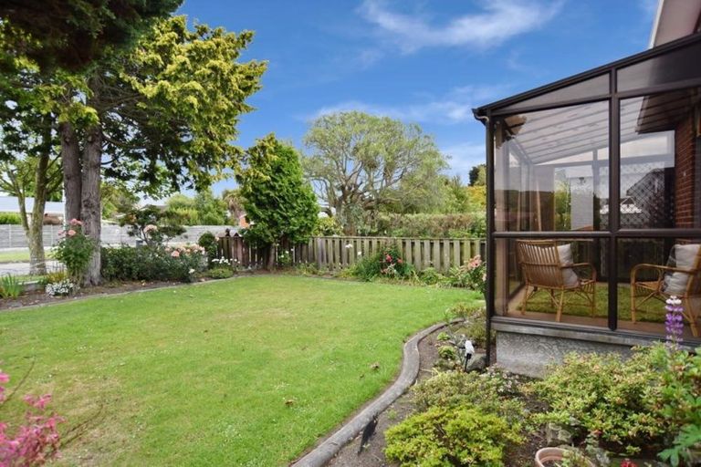Photo of property in 1/11 Clouston Street, Saint Martins, Christchurch, 8022