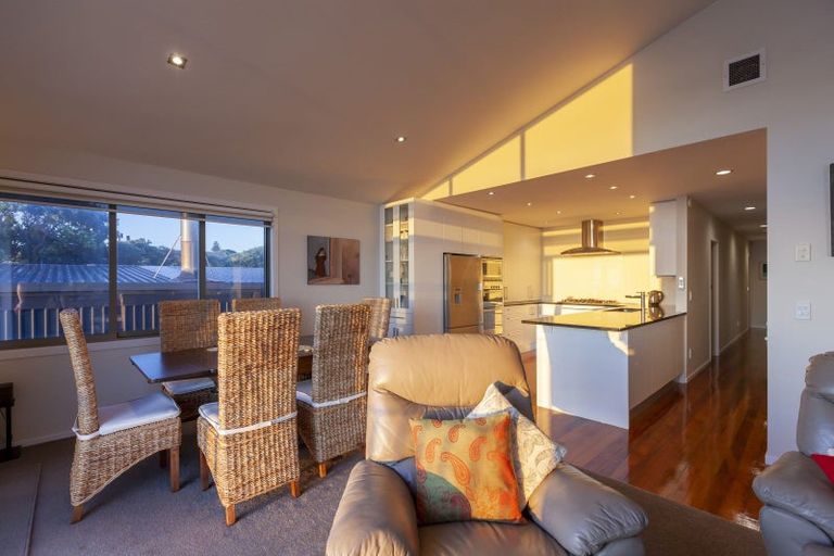 Photo of property in 52 The Parade, Paekakariki, 5034