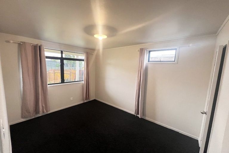 Photo of property in 1 Gambare Place, Wattle Downs, Auckland, 2103