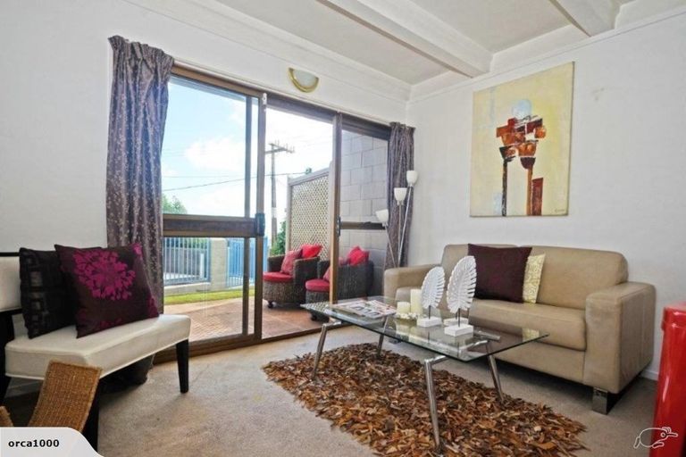 Photo of property in 280g Motutara Road, Muriwai, Waimauku, 0881