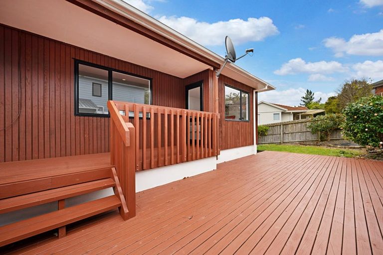 Photo of property in 1/86a West Drive, West Harbour, Auckland, 0618