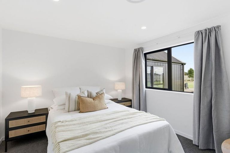 Photo of property in 94 Ridgeland Way, West Melton, 7618