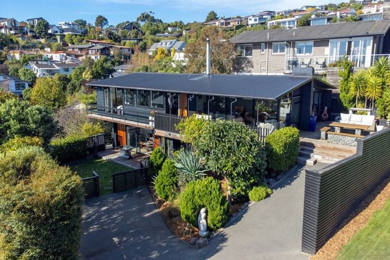 Photo of property in 65 Cannon Hill Crescent, Mount Pleasant, Christchurch, 8081