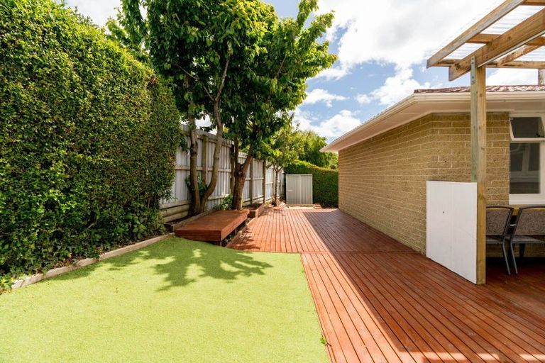 Photo of property in 18 Hanlon Street, Halfway Bush, Dunedin, 9010