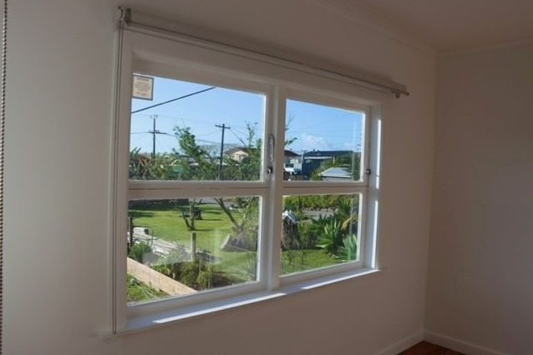 Photo of property in 13 Kopipi Crescent, Ngunguru, Whangarei, 0173