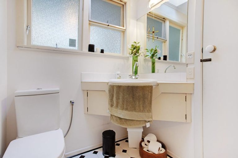 Photo of property in 70 Wellington Street, Howick, Auckland, 2014