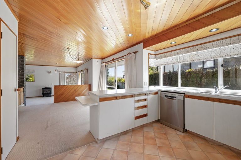 Photo of property in 14 Walford Drive, Lynmore, Rotorua, 3010