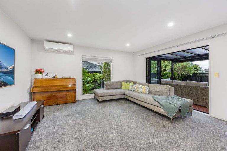 Photo of property in 192 Schnapper Rock Road, Schnapper Rock, Auckland, 0632