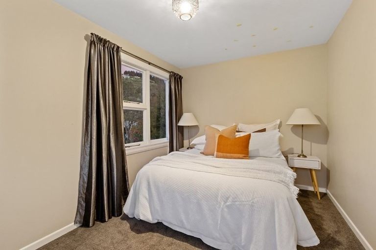 Photo of property in 32 Bowenvale Avenue, Cashmere, Christchurch, 8022