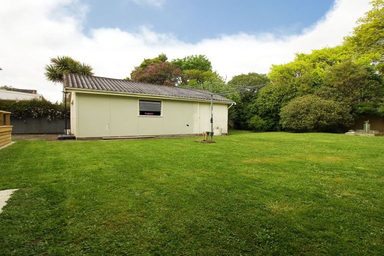 Photo of property in 8 Winston Avenue, Hokowhitu, Palmerston North, 4410