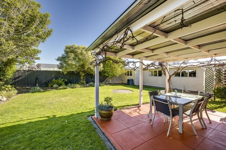 Photo of property in 72 Freyberg Avenue, Tamatea, Napier, 4112