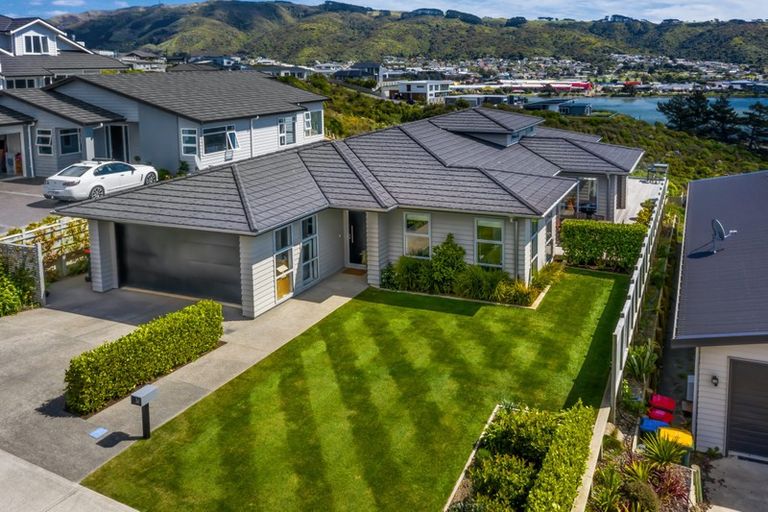 Photo of property in 36 John Burke Drive, Aotea, Porirua, 5024