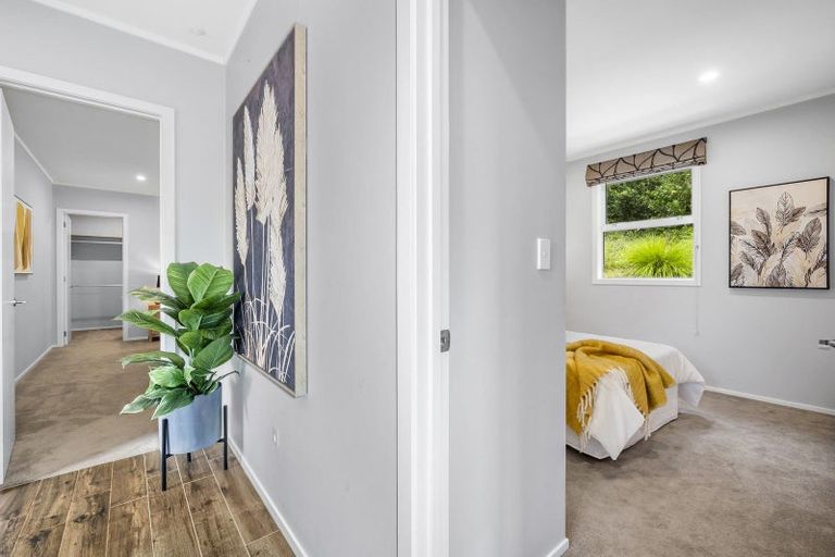 Photo of property in 949 State Highway 16, Waimauku, 0812