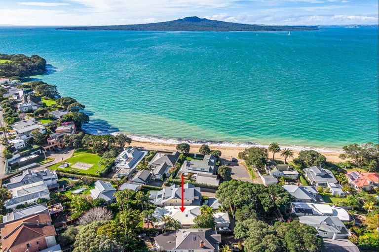 Photo of property in 9 Arawa Avenue, Devonport, Auckland, 0624