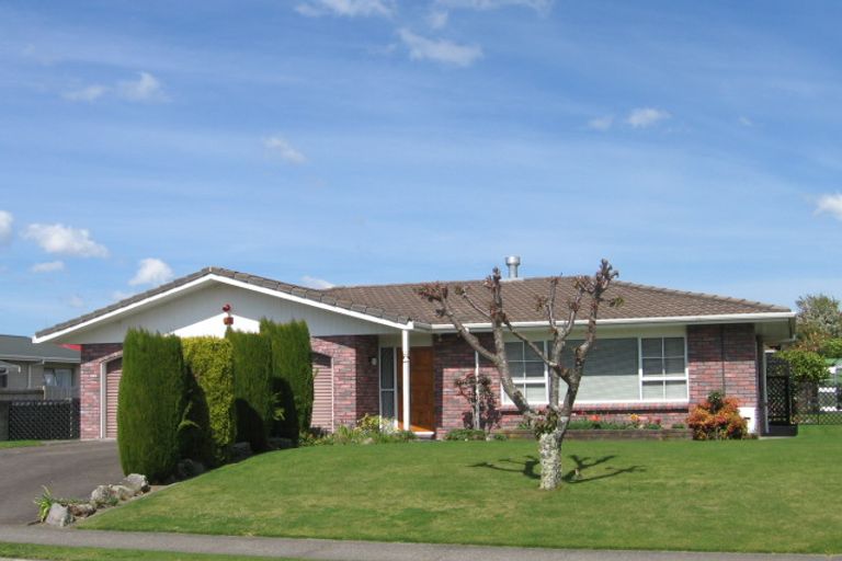 Photo of property in 24 Tawavale Street, Pukehangi, Rotorua, 3015