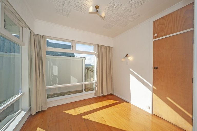 Photo of property in 1/65 Clifford Road, Johnsonville, Wellington, 6037