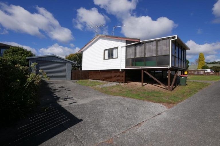 Photo of property in 2/82 Opaheke Road, Opaheke, Papakura, 2113