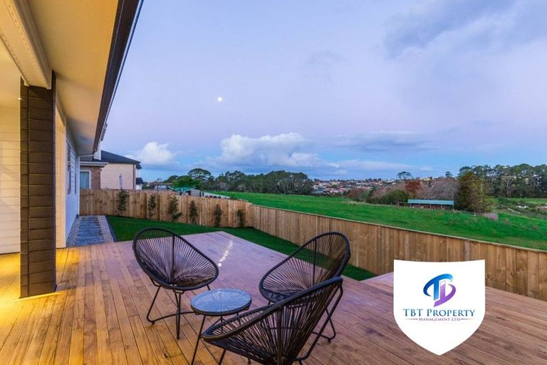 Photo of property in 14 Irongate Avenue, Ranui, Auckland, 0612