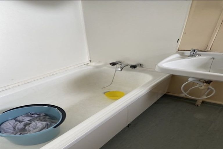 Photo of property in 9-9a Hamilton Place, East Gore, Gore, 9710