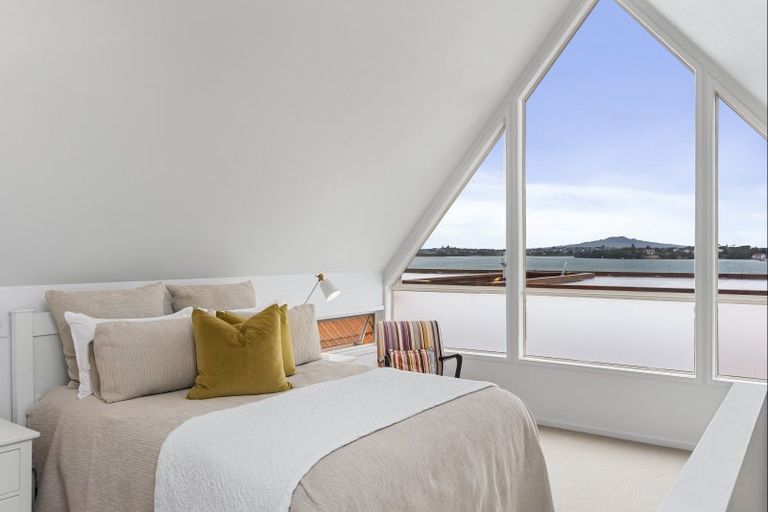 Photo of property in 69c Princes Street, Northcote Point, Auckland, 0627