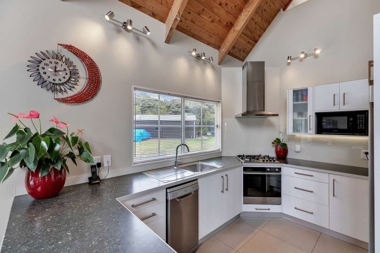 Photo of property in 708 Wilson Road, South Head, Helensville, 0874