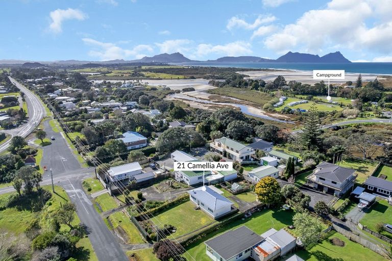 Photo of property in 21 Camellia Avenue, Ruakaka, 0116