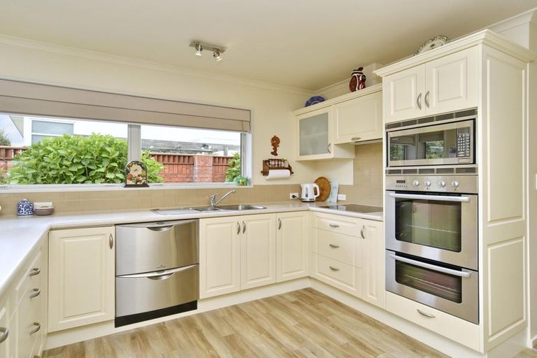 Photo of property in 48 Lamorna Road, Parklands, Christchurch, 8083