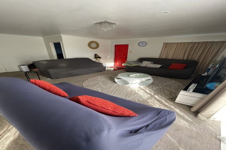 Photo of property in 13 Reyland Close, Weymouth, Auckland, 2103