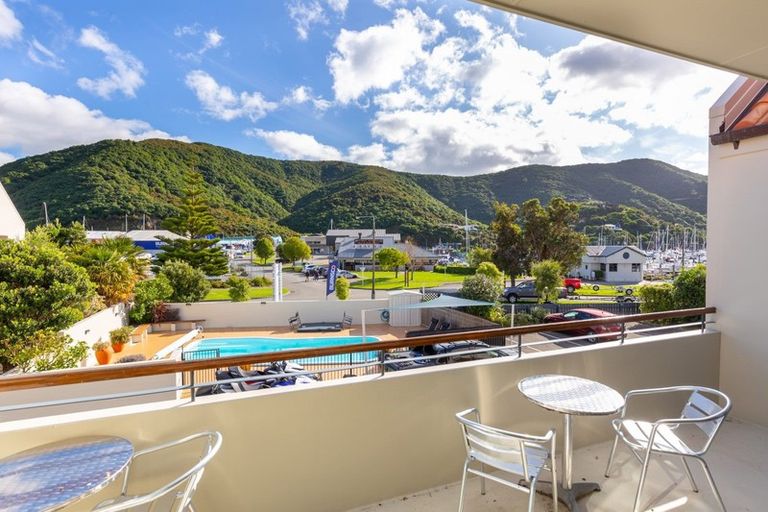 Photo of property in 9/45 Beach Road, Waikawa, Picton, 7220