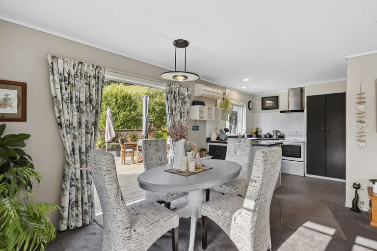 Photo of property in 23 Greenacres Street, Macandrew Bay, Dunedin, 9014