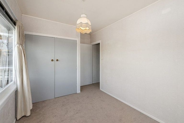 Photo of property in 60 Glengarry Road, Glen Eden, Auckland, 0602