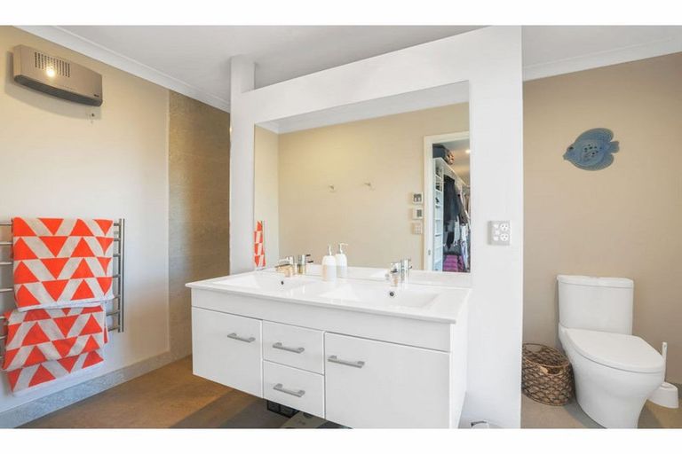 Photo of property in 24 Reka Street, Parklands, Christchurch, 8083