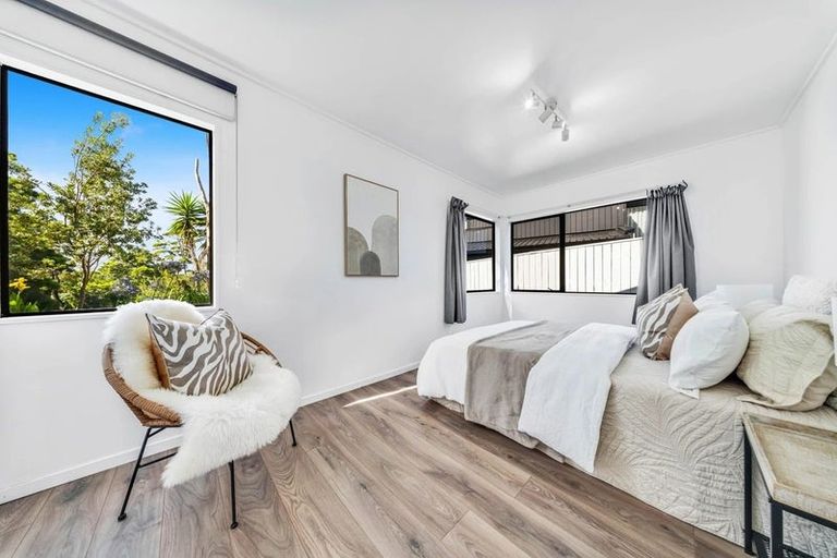 Photo of property in 17b Lynton Road, Bucklands Beach, Auckland, 2012