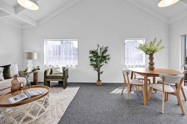 Photo of property in 2/19 Kenmore Street, Westown, New Plymouth, 4310