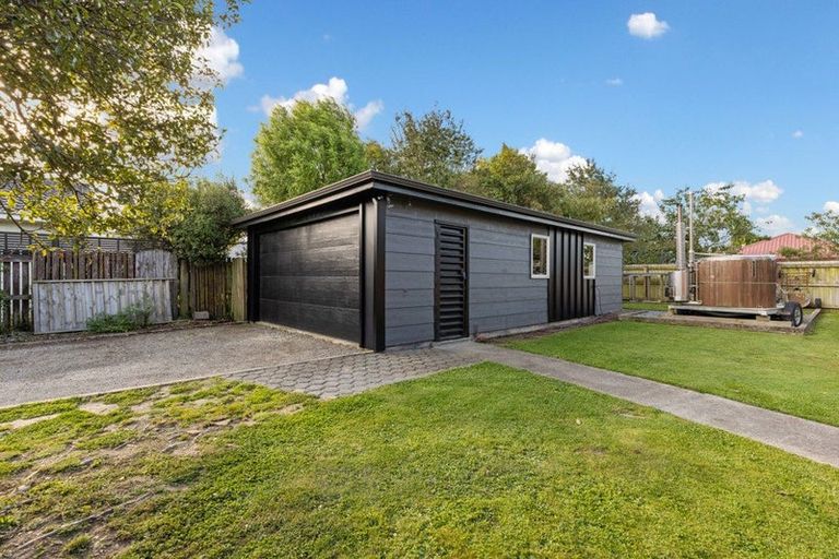 Photo of property in 8 Coleman Place, Darfield, 7510