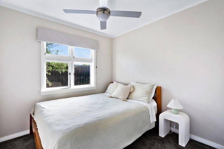 Photo of property in 15 Puketapu Road, Taradale, Napier, 4112