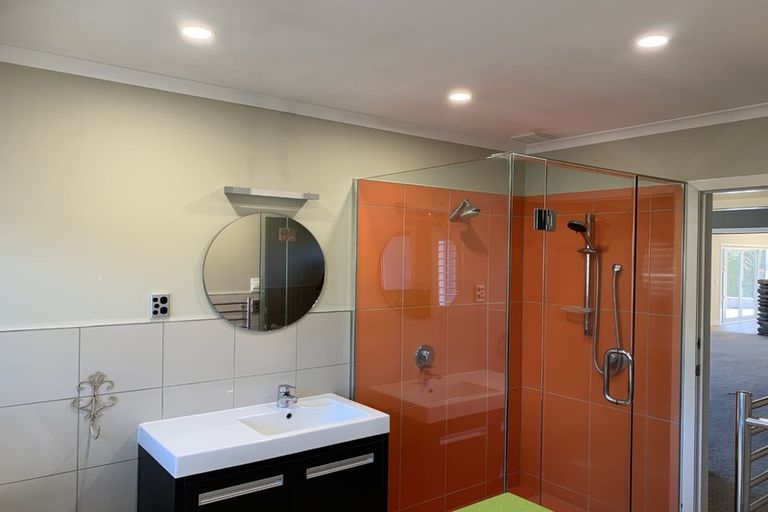 Photo of property in 32a Elizabeth Street, Waikanae, 5036