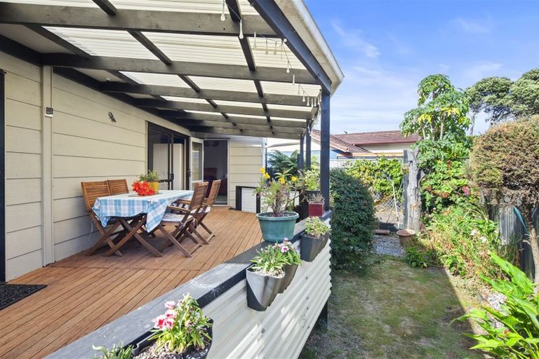 Photo of property in 7 Taihiki Road, Clarks Beach, 2122