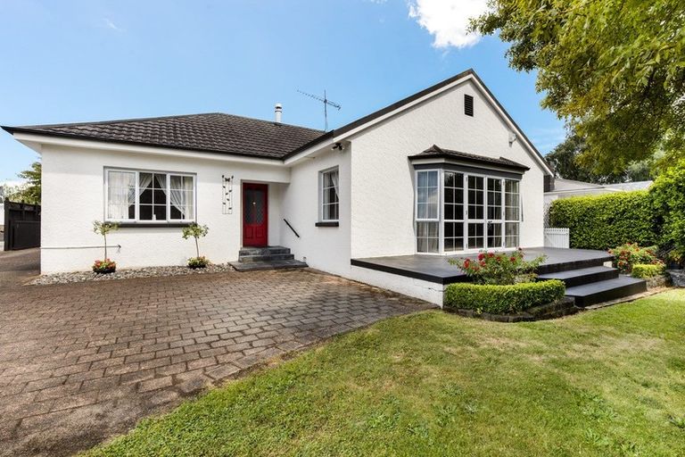 Photo of property in 129 Victoria Street, Cambridge, 3434