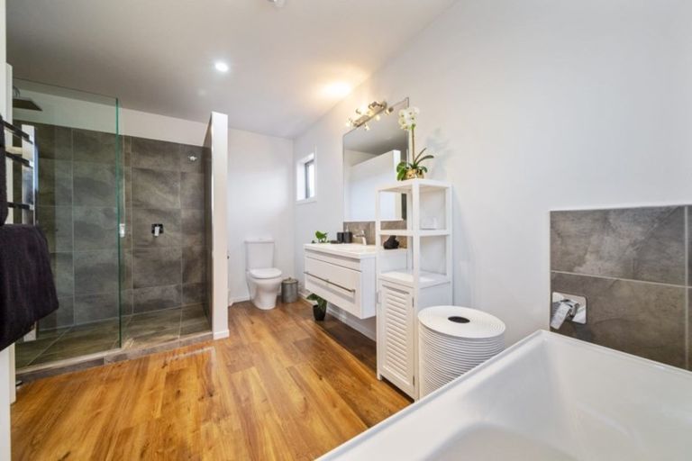 Photo of property in 19b Kenmore Street, Westown, New Plymouth, 4310