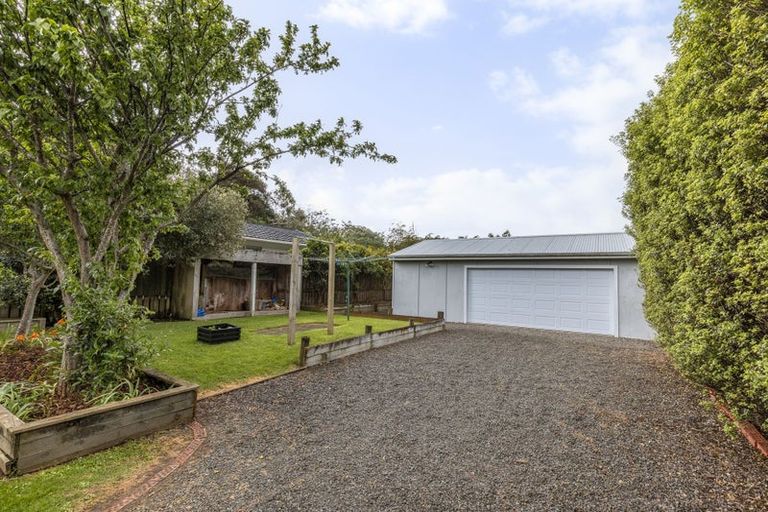 Photo of property in 105 Leinster Avenue, Raumati South, Paraparaumu, 5032