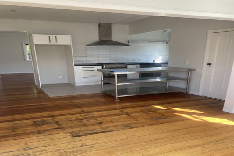 Photo of property in 3 Brook Street, Waiwhetu, Lower Hutt, 5010