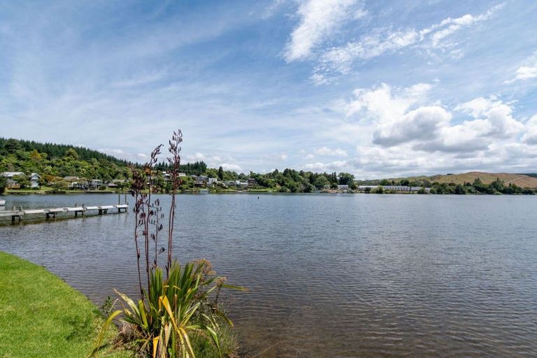 Photo of property in 14 Okawa Bay Road, Tikitere, Rotorua, 3074